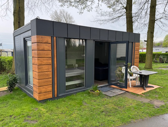 Modernes Mobilheim auf dem Campingplatz Nordenham