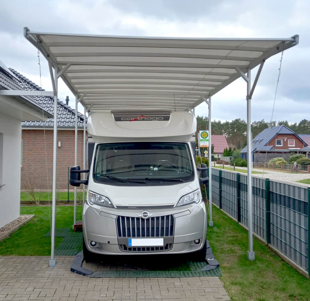 Wohnmobil unter Carport CARAPORT, Frontansicht